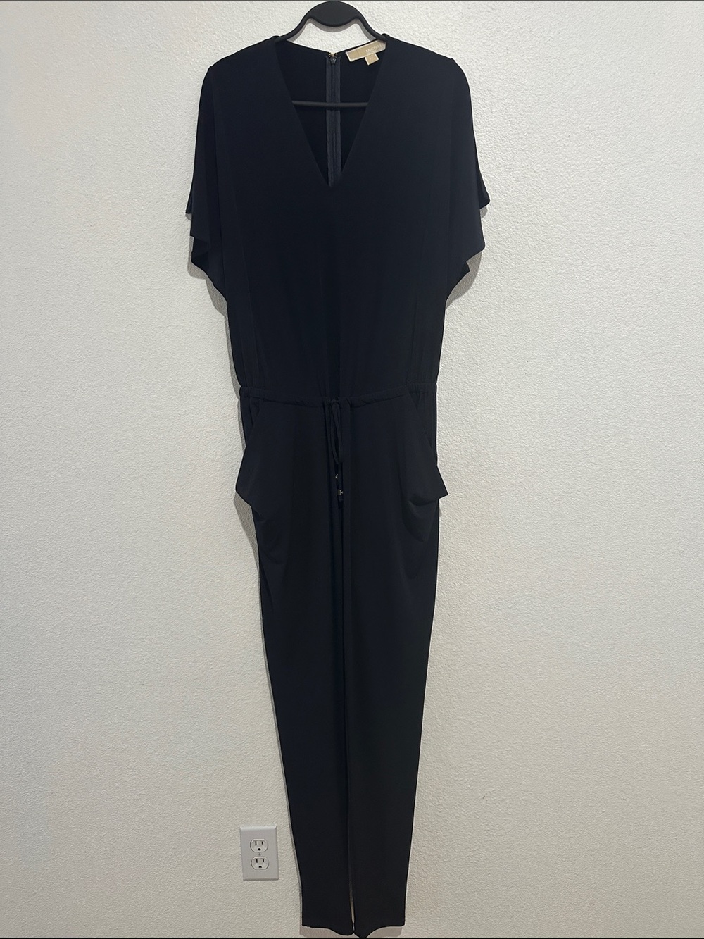 EUC! MICHAEL KORS Navy V-Neck Jumpsuit with Drawstring Waist, size XS